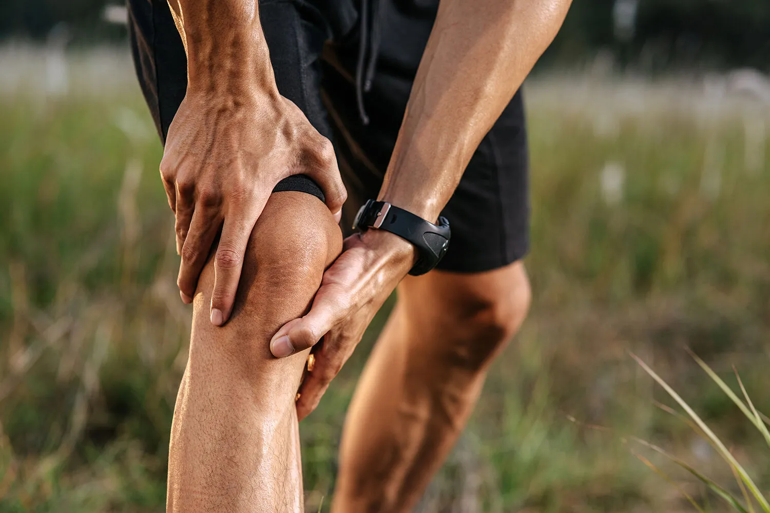 man having a knee pain after walking